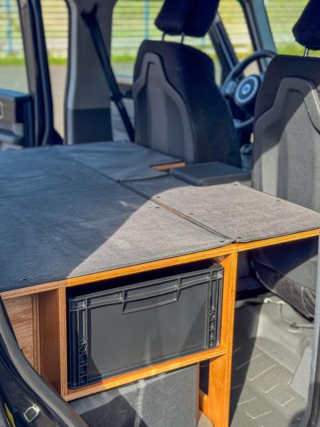 Preview: Ineos Grenadier - Schlaufausbau Sleeper